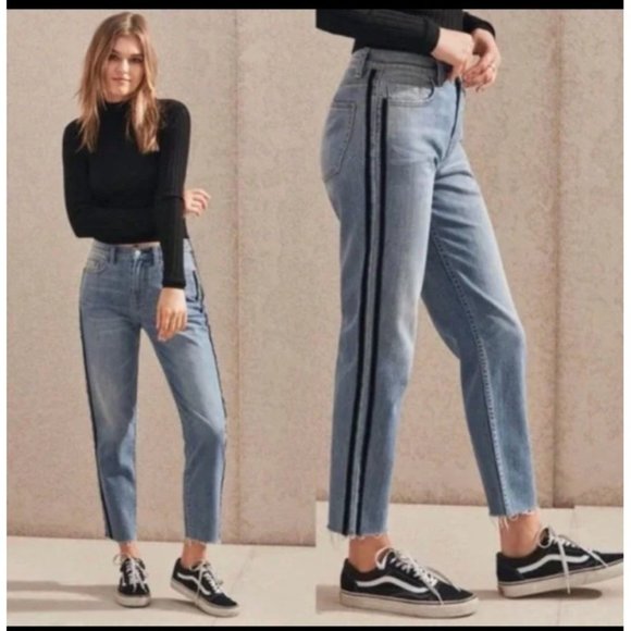 PacSun Denim - Pacsun Vintage Icon Fray Crop Jeans size 29 casual style stretchy NWOT